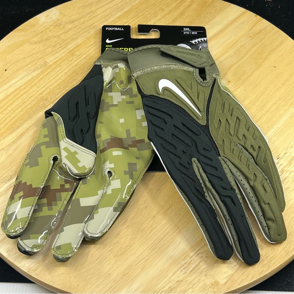 Nike Superbad Salute To Service Receiver Gloves Camo DZ5580-201 Men’s Size 3XL
